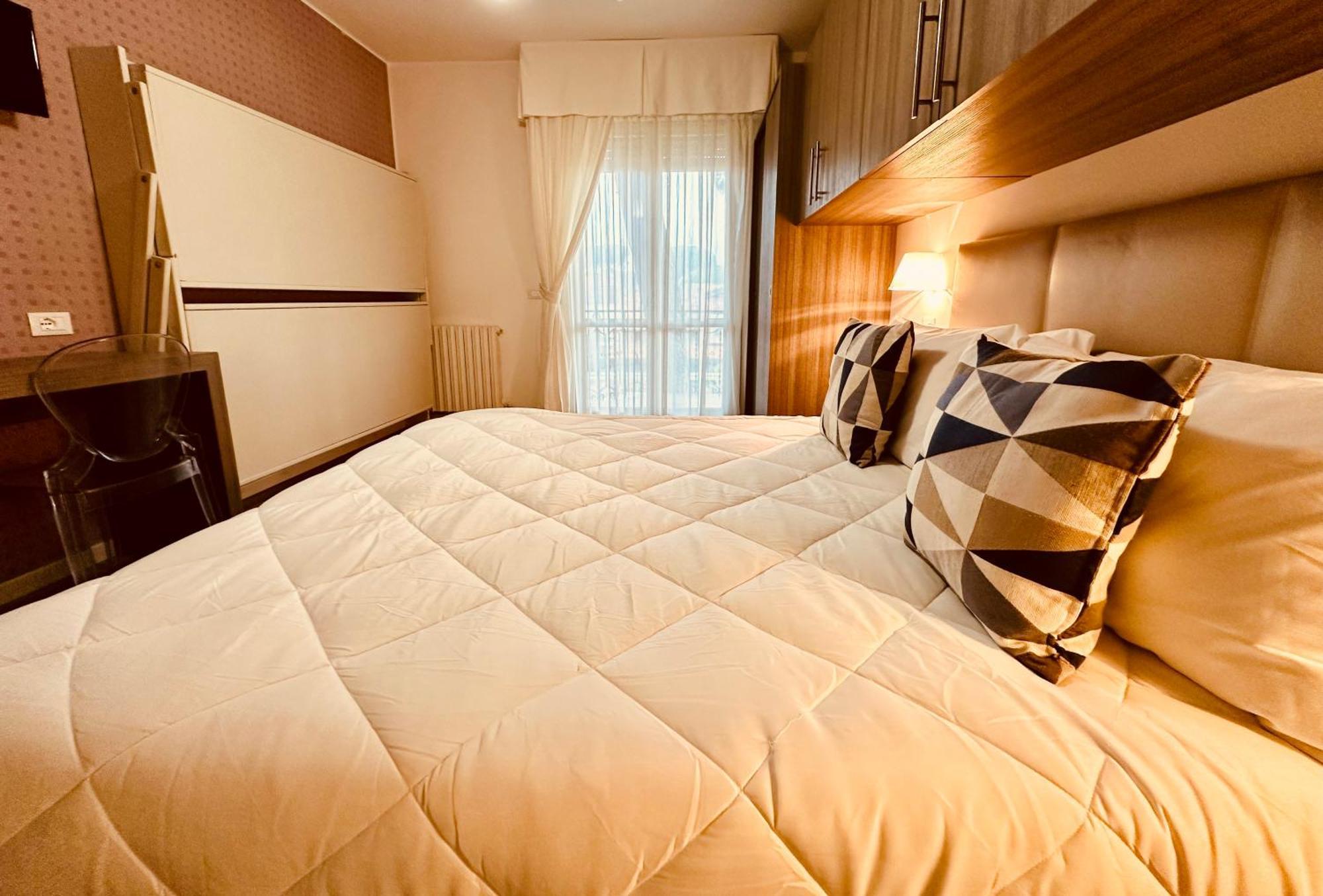 Hotel Miramare - Spa & Suites - Free Breakfast & Brunch Until 13-00 Червия Номер фото